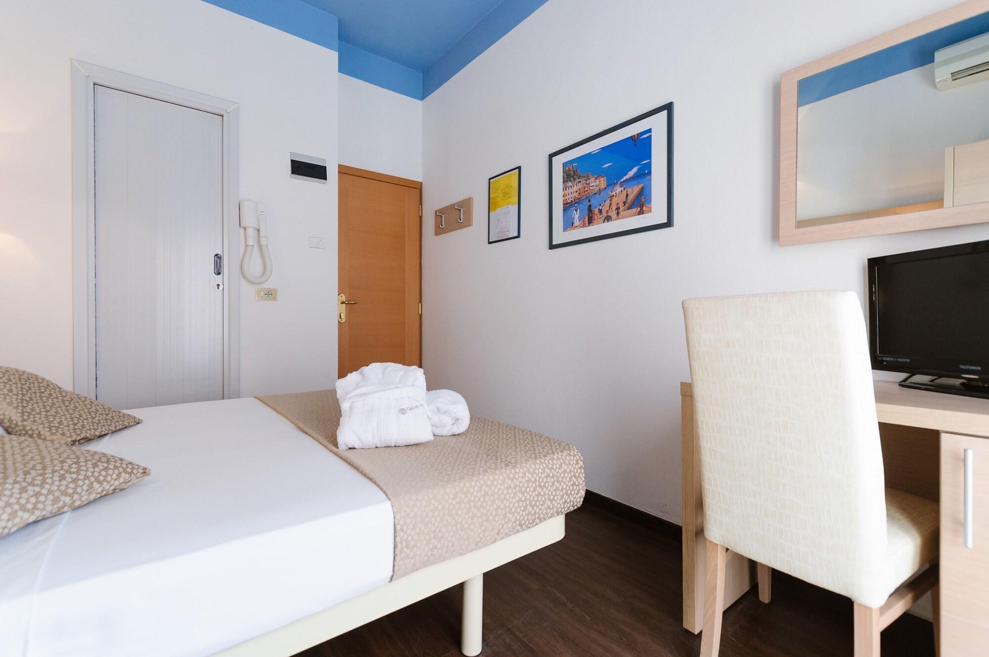 Hotel Fra I Pini Rimini Exterior photo